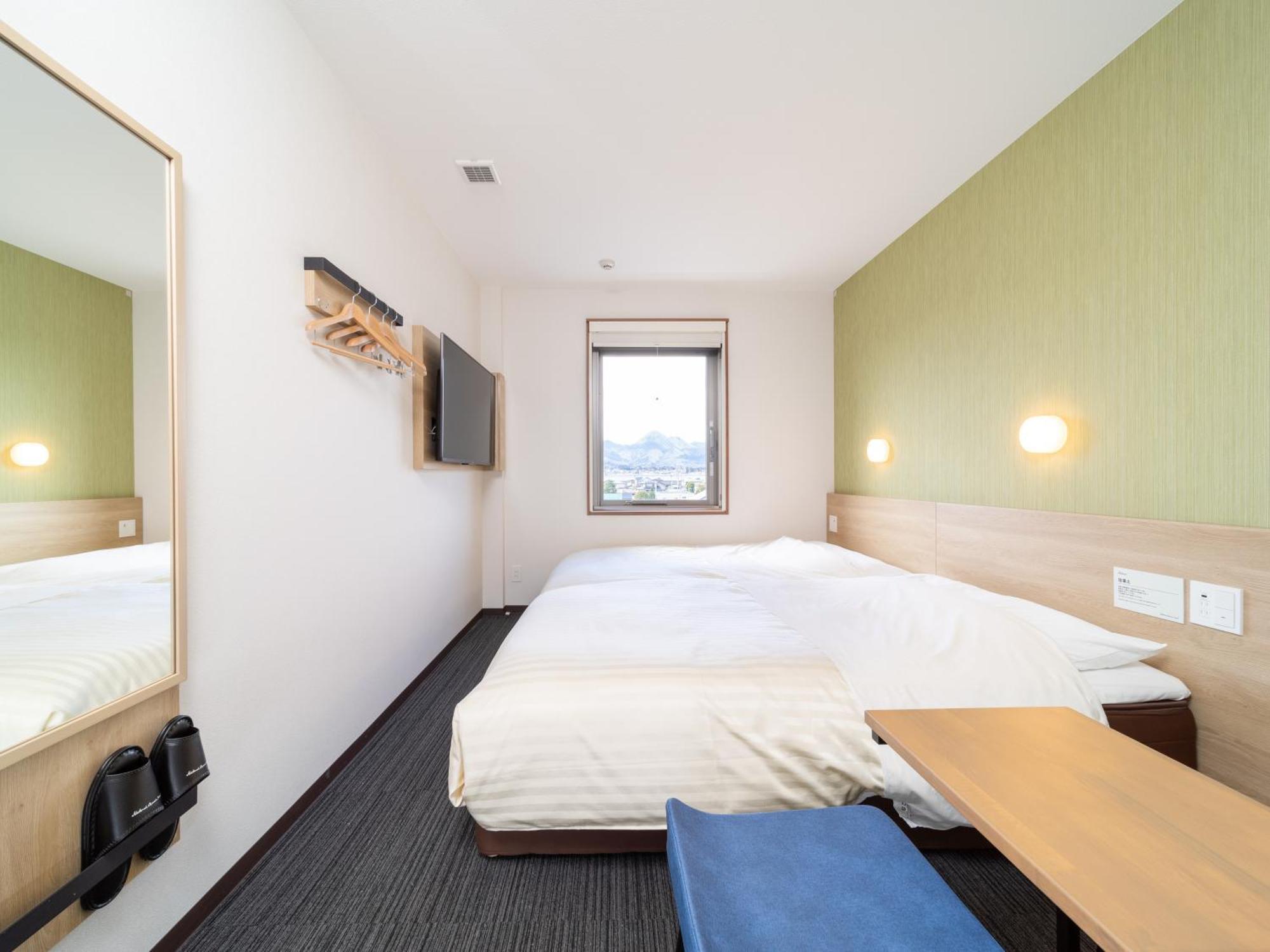 Super Hotel Yahaba Station East Exit מראה חיצוני תמונה